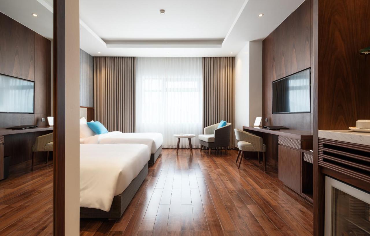 D'Lecia Ha Long Hotel Buitenkant foto
