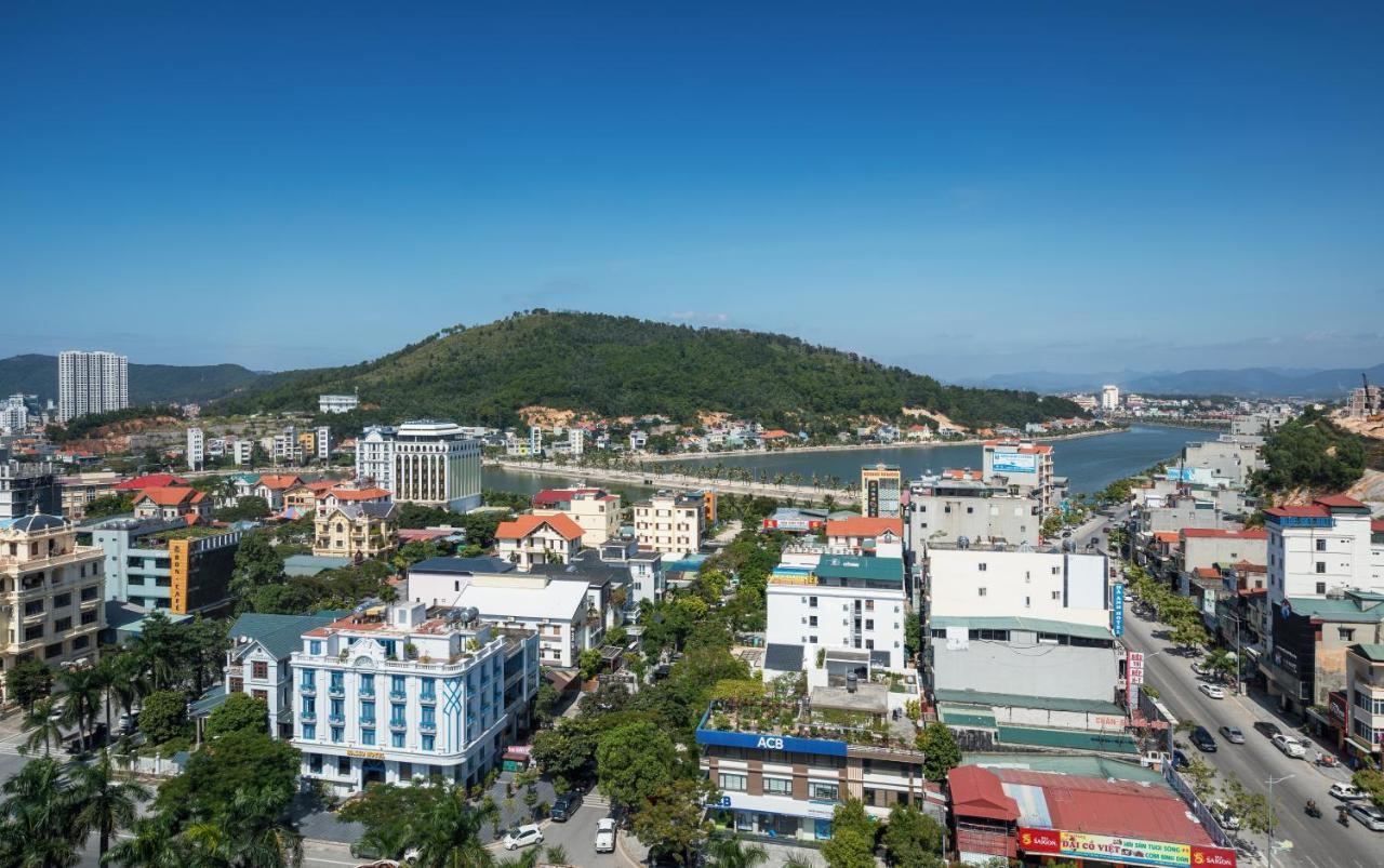D'Lecia Ha Long Hotel Buitenkant foto
