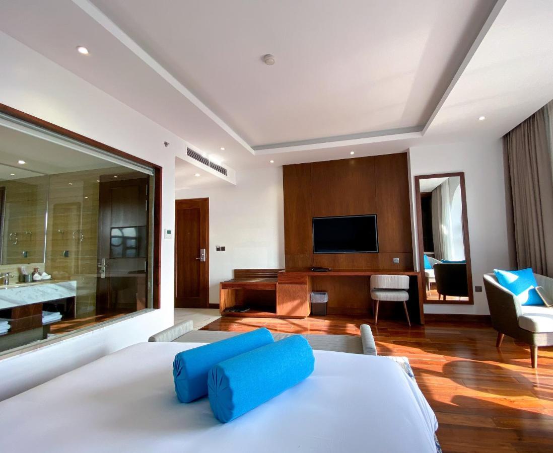 D'Lecia Ha Long Hotel Buitenkant foto